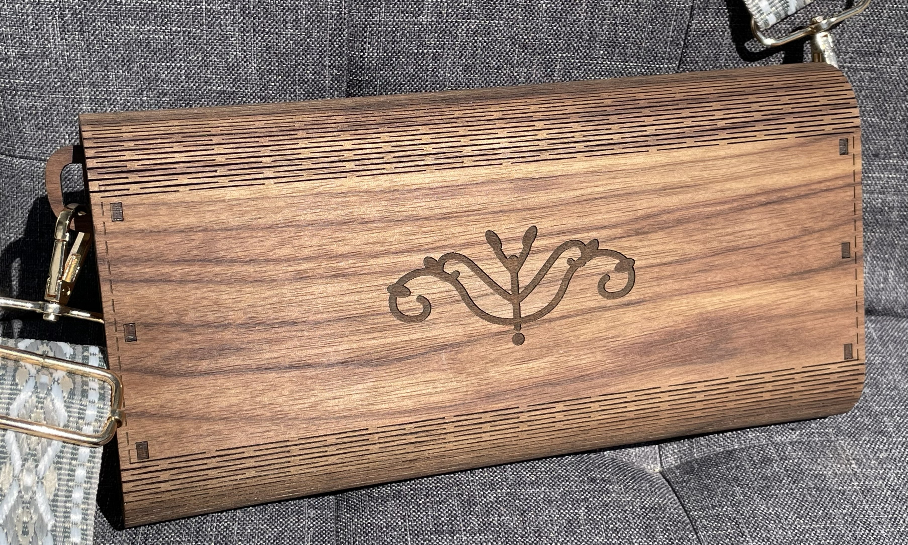 Rückseite mit Ornament